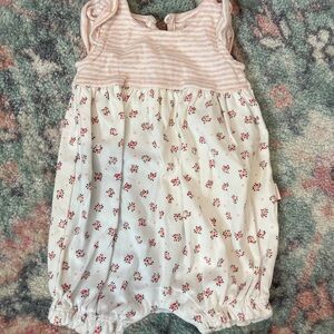 Baby GAP / Pink and White Floral Baby Romper, 3-6mo